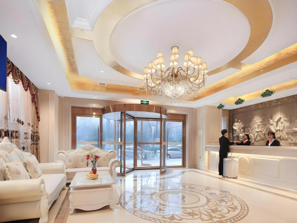 Vienna Hotel Shaanxi Xianyang Huitong China Square Buitenkant foto